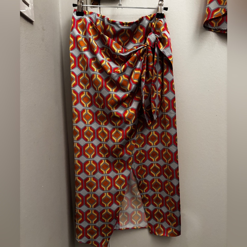 Babaton Multicolor Geometric Dress - Picture 5 of 9